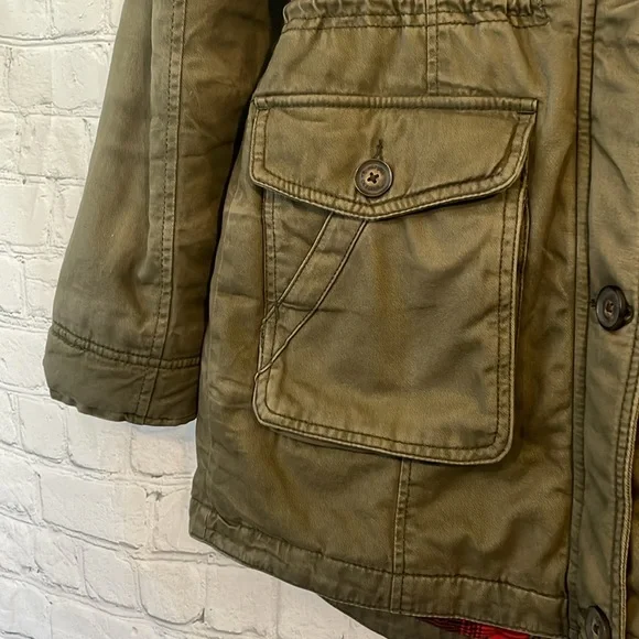 Hollister Olive Green with Buffalo plaid lining warm weather Parker Coat Jacket - Picture 4 of 9